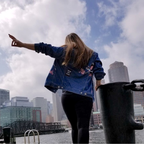 H&M Embroidered Denim Jacket - Picture 5 of 6